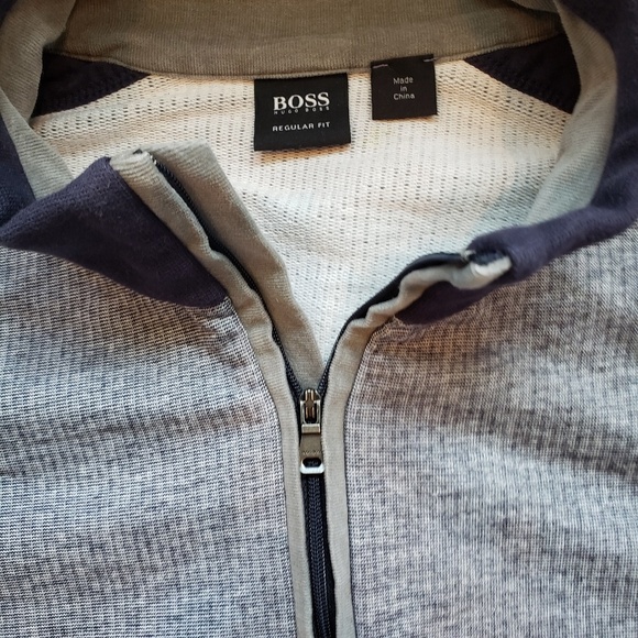 HUGO BOSS PULLOVER  XL.   RUNS SMALL - Picture 1 of 2